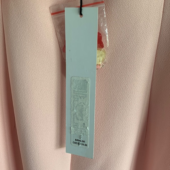 BEAUTIFUL peach with flower detailing BADGLEY MISCHKA gown - Picture 6 of 6